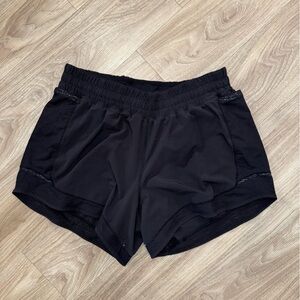 Lululemon Hot Toddy Women’s Black Shorts 5”